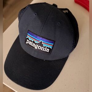 Patagonia Dark blue/black Trucker Hat